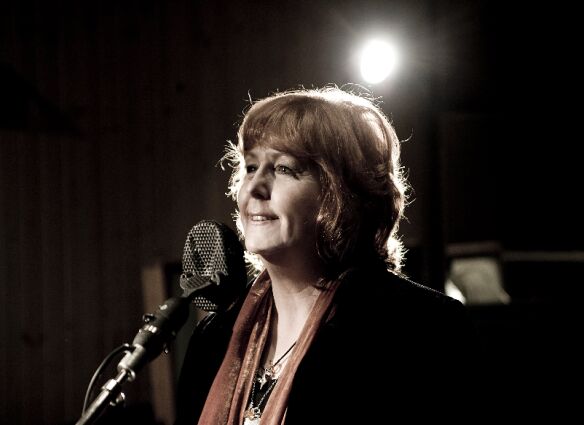 Maggie Reilly Tickets | Festivals For All