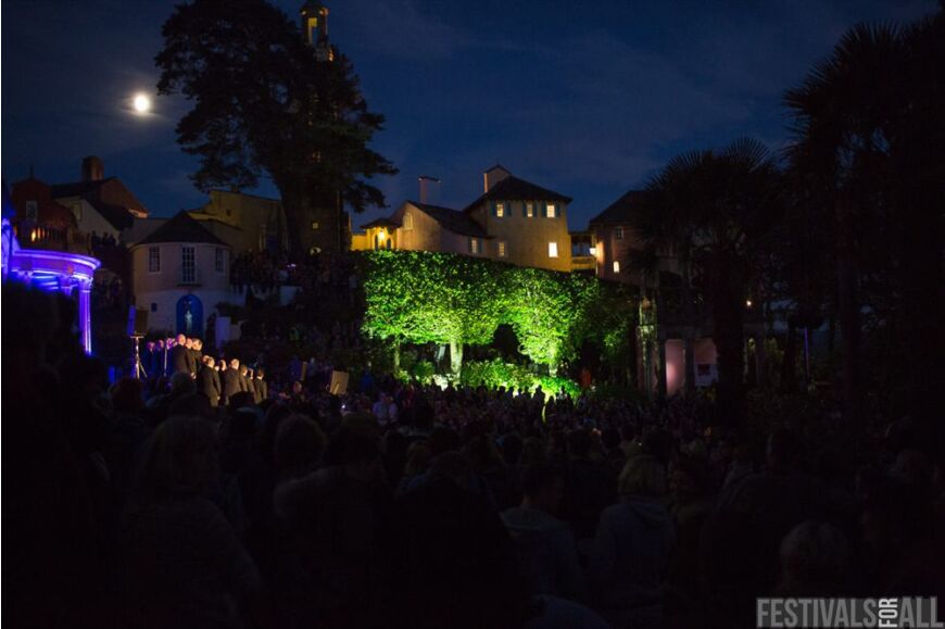 People at Festival No 6 2014