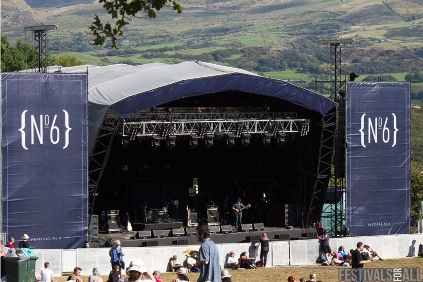 People at Festival No 6 2014