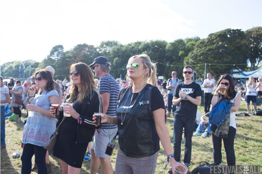 People at Festival No 6 2014