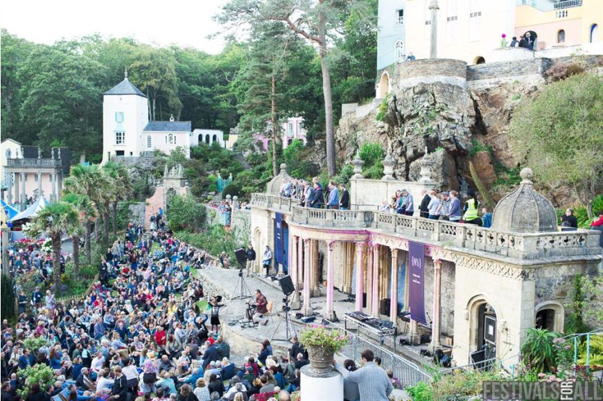 People at Festival No 6 2014