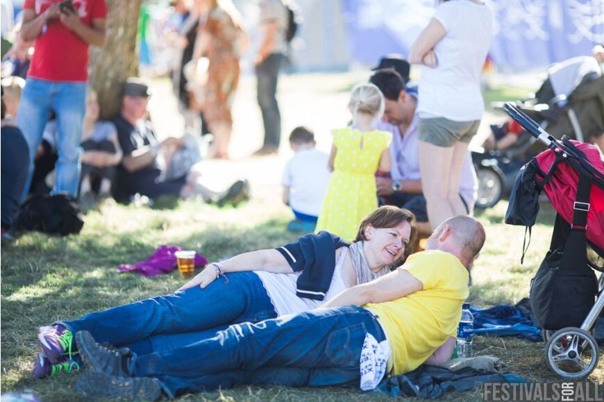 People at Festival No 6 2014