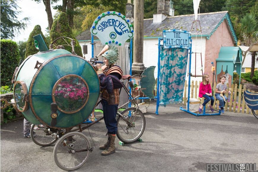 People at Festival No 6 2014