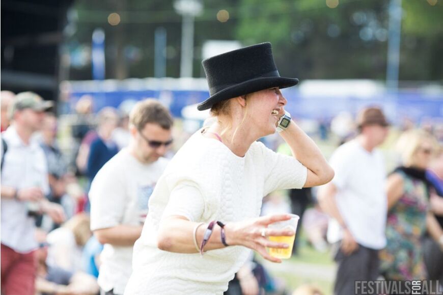 People at Festival No 6 2014