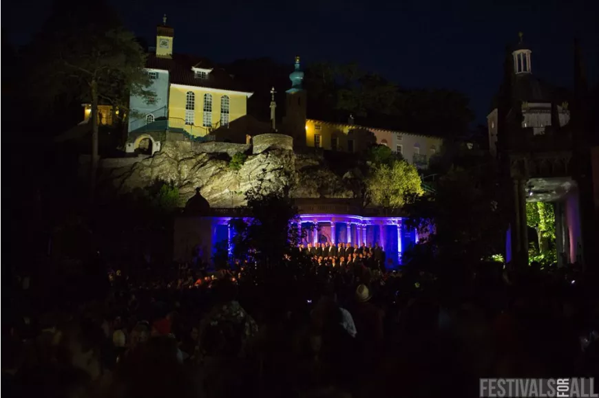 People at Festival No 6 2014