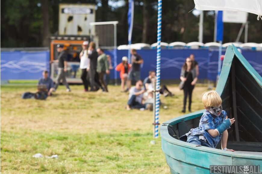 People at Festival No 6 2014