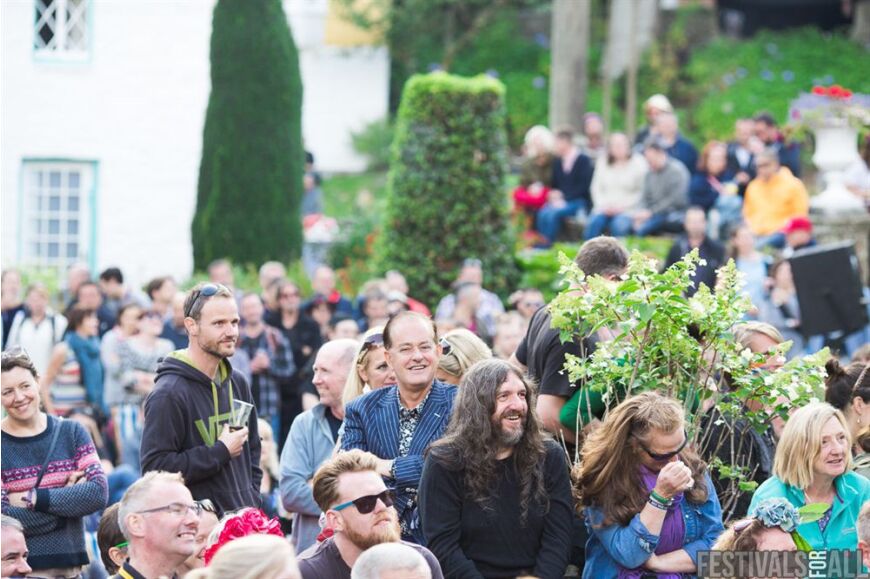 People at Festival No 6 2014