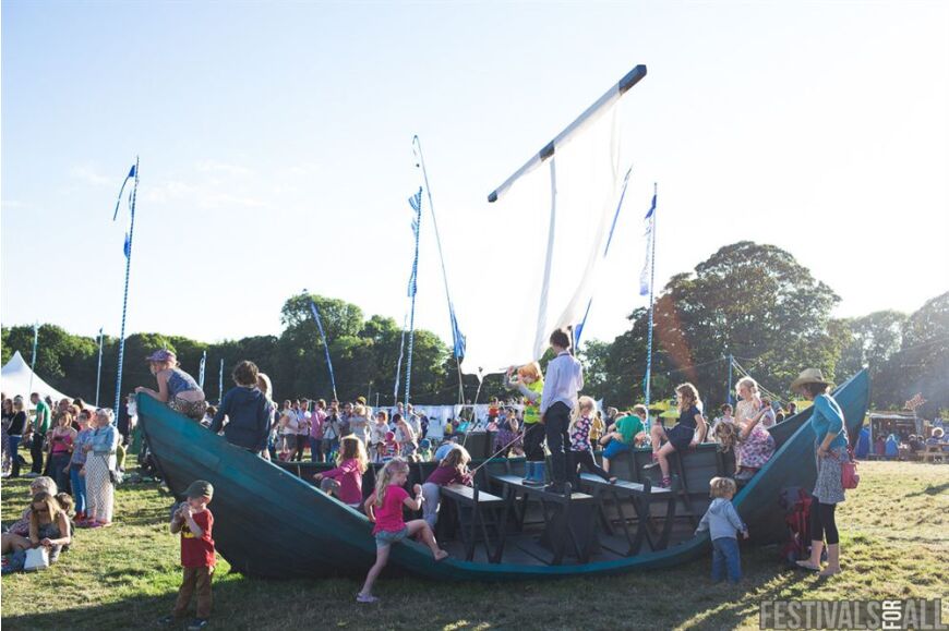 People at Festival No 6 2014