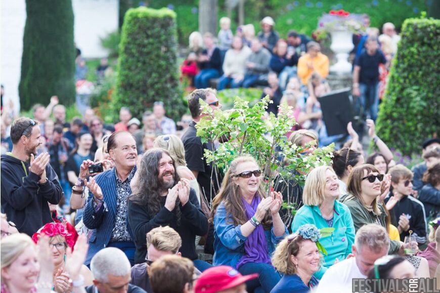 People at Festival No 6 2014