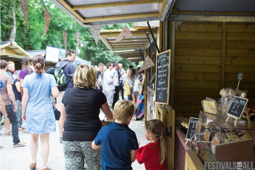 People at Festival No 6 2014